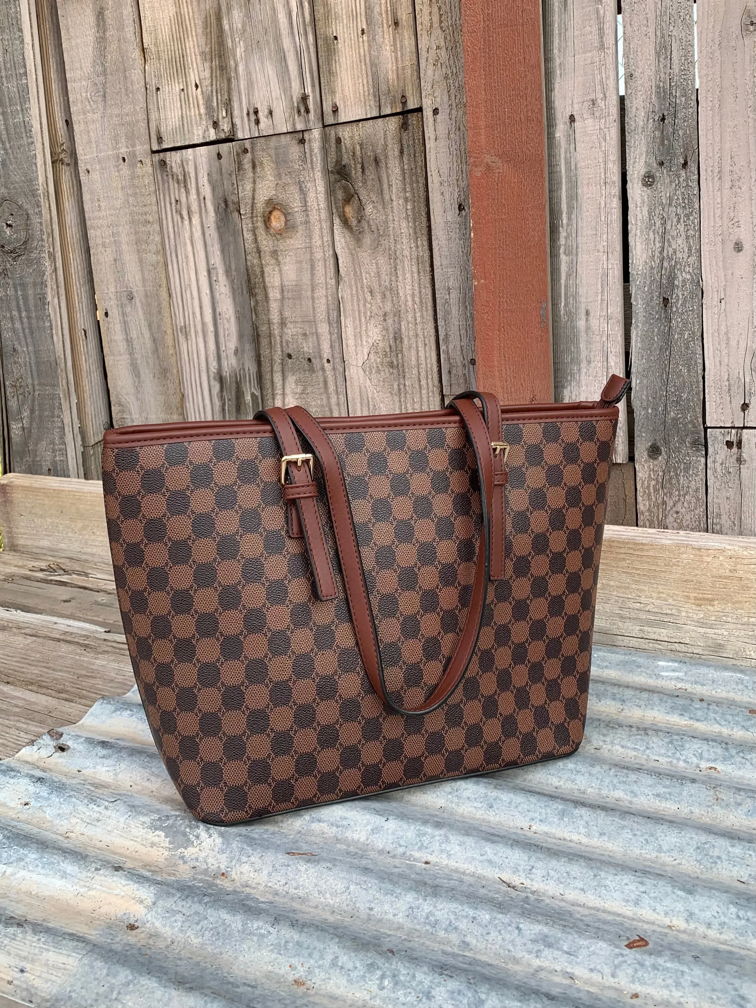 Tote & Wristlet set in Coffee/Brown